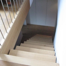 moderne - aufgesattelte Treppe